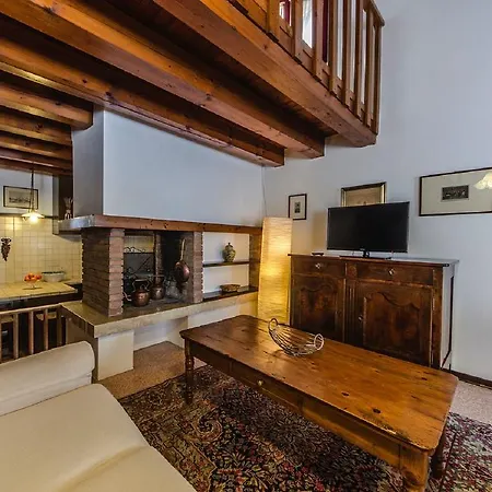 Holiday home Novalesi Red House Noale